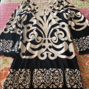 Black and white long sleeve dress